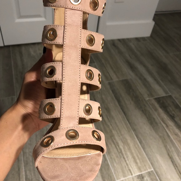 Sandals - Picture 3 of 6